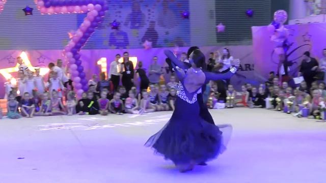 Показательное выступление «Медленный Вальс» смотреть онлайн