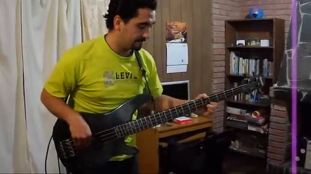 Probando un bajo Ibanez ROADSTAR II Series (japon) смотреть онлайн