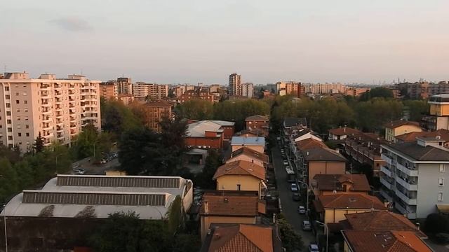 Вид с 9 этажа в Cinisello Balsamo на Milan смотреть онлайн