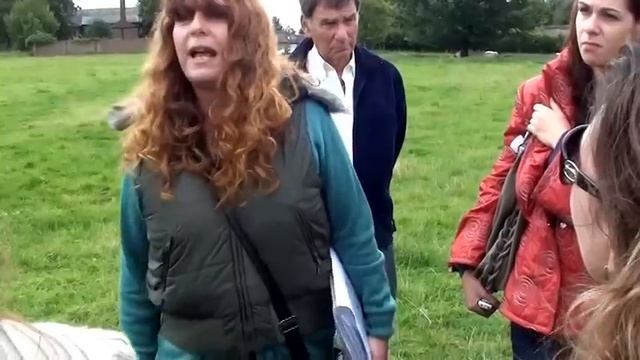 Maria Wheatley Tours Avebury Henge смотреть онлайн
