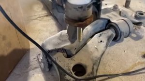 Замена сайлентблоков переднего подрамника Форд Фокус 3 ( избавляемся от стука в подвеске )