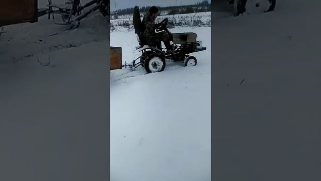 Самодельный трактор . Мокрый снег и вывоз навоза. смотреть онлайн