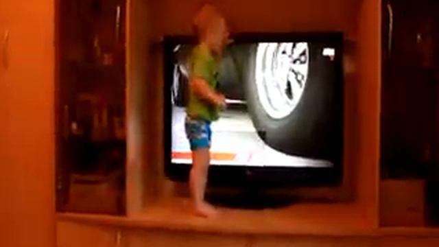 1 год и 3 месяца смотреть онлайн