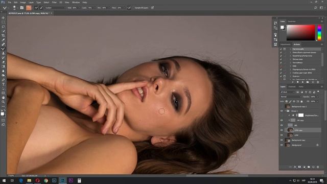 Ретушь ростового черно-белого портрета,таймлапс.(Retouching of black and white portrait,timelapse) смотреть онлайн