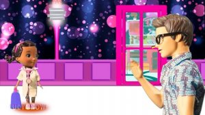 К куколке пришел гость! Люси Шоу