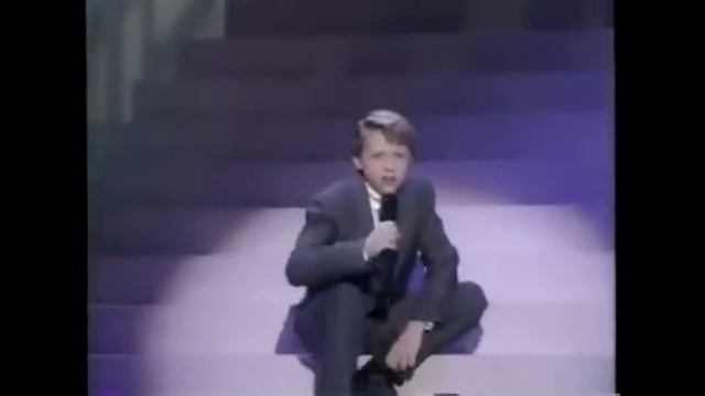 [FULL] Little Britney Spears at Star Search - Love Can Build a Bridge смотреть онлайн