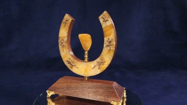 Подкова символ удачи и счастья. Amber horseshoe symbol of good luck and happiness. Baltamber смотреть онлайн