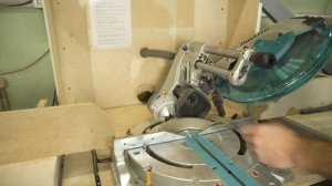 Обзор торцовочной пилы Makita LS1219L