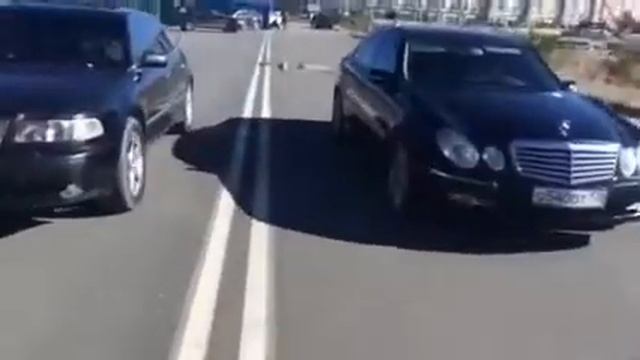 Audi A8 & Mercedes W211 смотреть онлайн
