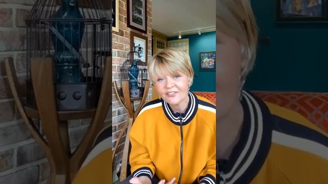 Какие сделки нужно совершать в своей жизни. Всем улыбок, друзья 🙂 #сделки #улыбка #осознание смотреть онлайн