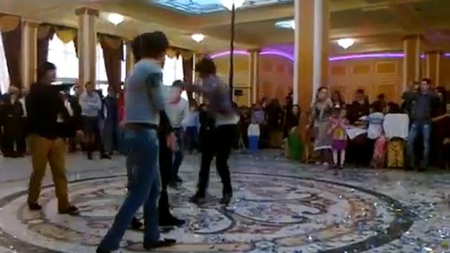 Вот так проходят свадьбы в дагестане! смотреть онлайн
