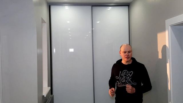 Двери-купе с тонким профилем смотреть онлайн