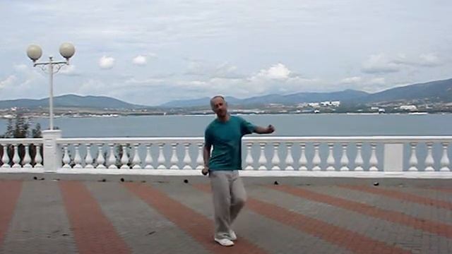 2013.09.18-10 Russia-Gelendjik-Quay: Nyusha - Vospominanie смотреть онлайн