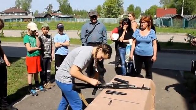 Бандерлоги! Мы не скачем. Но в каждой нашей деревне теперь так. смотреть онлайн