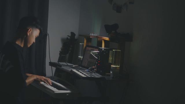 Relaxation Music - Piano Cover (2) at room studio смотреть онлайн
