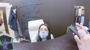 Треш-обзор салона красоты / Испортили вещь и волосы клиенту