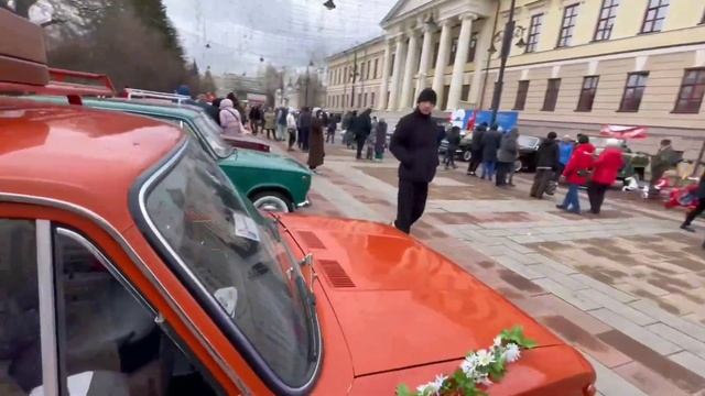 ВИДИК 16: ЧТО БЫЛО НА ТОМСК РЕТРО ДВИЖ. РЕТРО МАШИНЫ ТОМСКА. смотреть онлайн