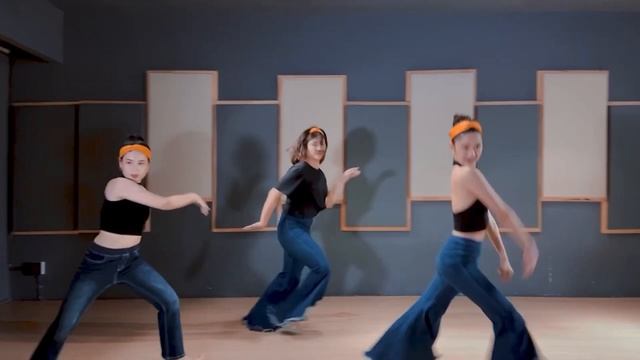 Mamma Mia - Meryl Streep| MiA Nguyen Choreography | Theater Jazz смотреть онлайн