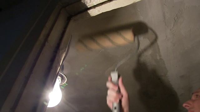 Выравнивание потолка стартовой шпаклевкой (ч.2) смотреть онлайн
