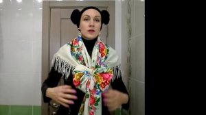 Павловопосадский платок (шаль) НА ШЕЕ/ГРУДИ - 7 идей как носить расписной платок под куртку/пальто
