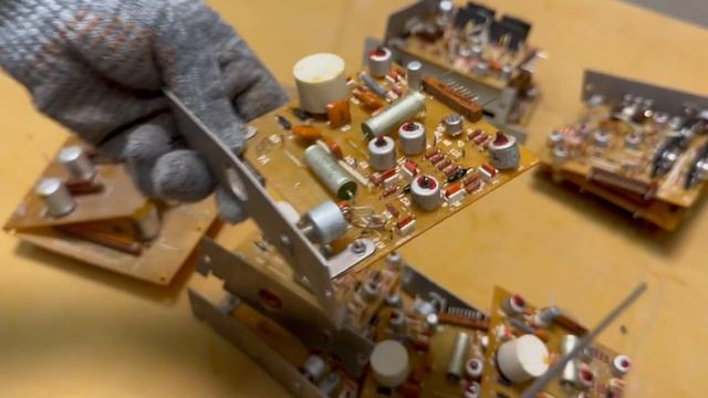 В разборе Электрокардиограф ЭК6Т-02. Посмотрим, чем нас лечили в 1982 году. смотреть онлайн