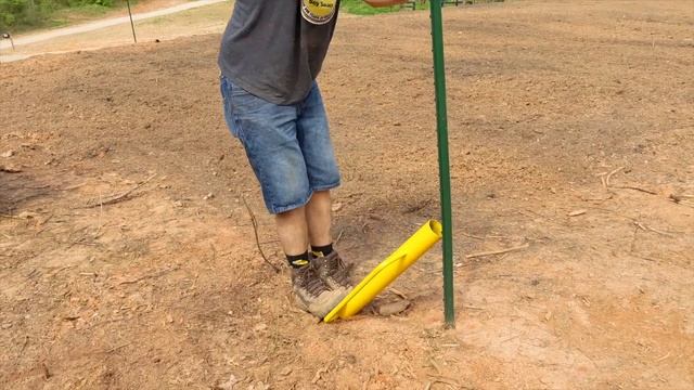 Installing and Removing T-Posts with a Post Driver смотреть онлайн