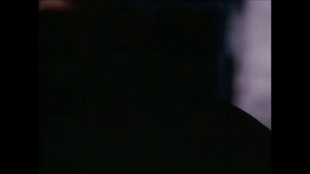 Bauhaus - She's In Parties смотреть онлайн