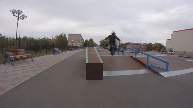 Ninebot Z10 - учимся прыгать без кобр и подушек смотреть онлайн