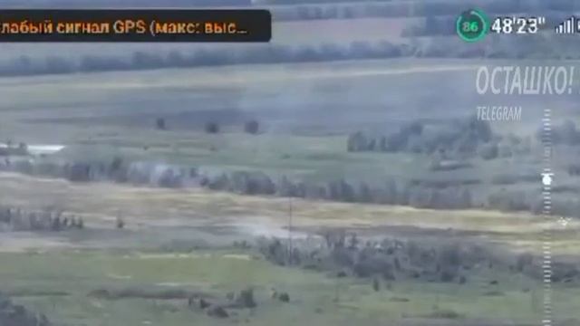 Один русский танк остановил продвижение вражеской колонны бронетехники смотреть онлайн