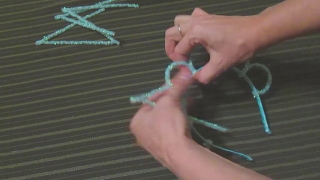 Новогодняя КОРОНА МК из синельной проволоки / Новогодние поделки 2020 своими руками смотреть онлайн