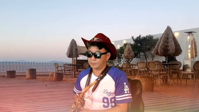 Whisky on the rock cover Saxophone смотреть онлайн