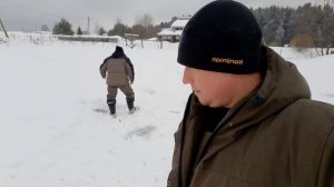 Ловля ФОРЕЛИ в своём пруду зимой, ПРИГОТОВИЛИ ФОРЕЛЬ НА УГЛЯХ, КОРМИМ ХАМСОЙ ФОРЕЛЬ НА ОТКРЫТОЙ ВОД