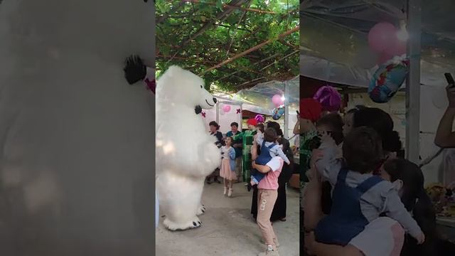 Белый мишка. Малышке 1 годик. Сюрприз для гостей. смотреть онлайн