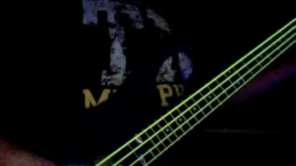 DR Neon Bass Strings review/demo