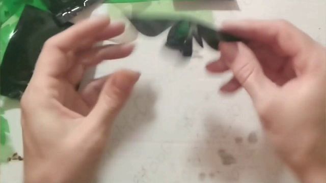 Венок из пластиковых бутылок смотреть онлайн