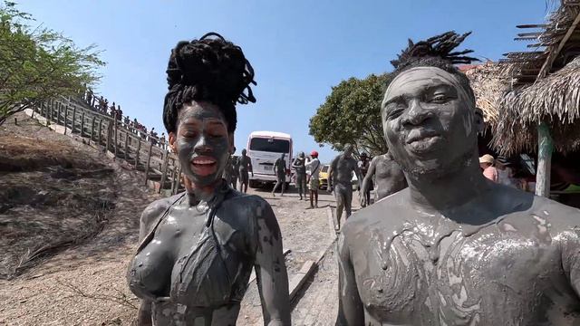 Mud Volcano In Cartagena Colombia - Volcan Del Totumo ( Great Health Benefits ) 🇨🇴