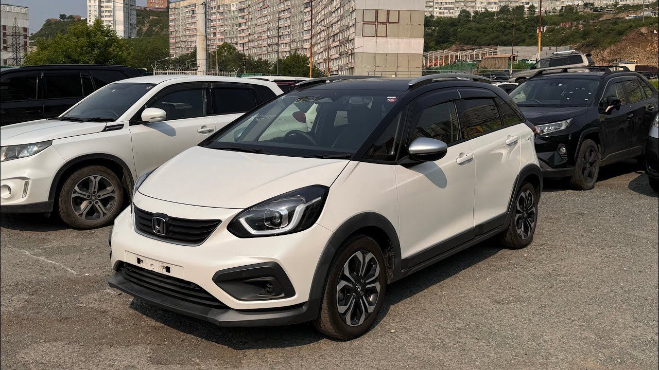 Honda Fit Cross 20 год купили на Японском аукционе смотреть онлайн