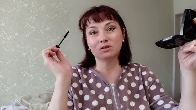 Разговор во время макияжа. Показываю свои новые наряды. смотреть онлайн