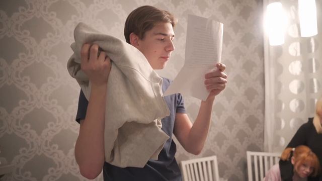 ПАРНИ ПЕЧАТАЛИ ФАЛЬШИВЫЕ ДЕНЬГИ, ИХ НАКРЫЛ ОМОН ШОУ | ЗАКАЗ РОЗЫГРЫШ НА ДЕНЬ РОЖДЕНИЯ ТУЛА | ПРИКОЛ