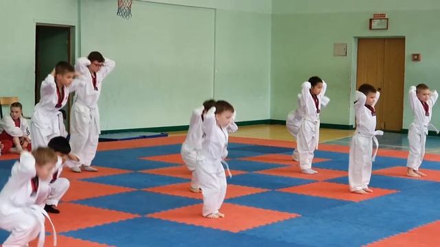 Экзамен на бело-желтый пояс Денис 28.05.21 смотреть онлайн