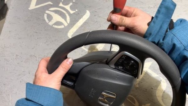 How to remove airbag steering wheel HONDA CRV 2020 - Dr.VOLANT