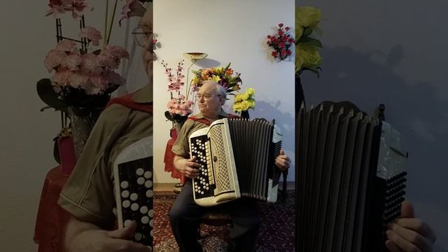 Вальс под ЛУНОЙ. Я автор. смотреть онлайн