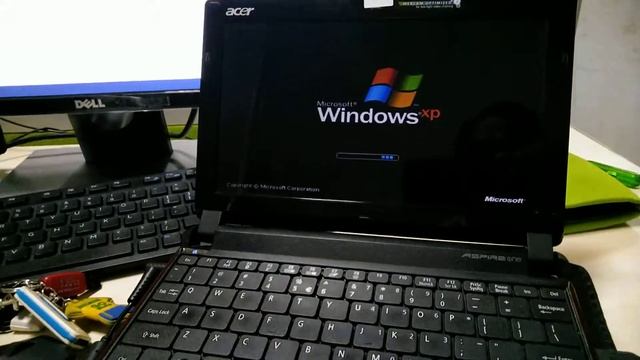 Netbook Acer Aspire One 532h booting смотреть онлайн
