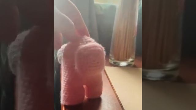 Вязанный крючком - "Амонг Ас". Стоимость - 250 рублей. смотреть онлайн