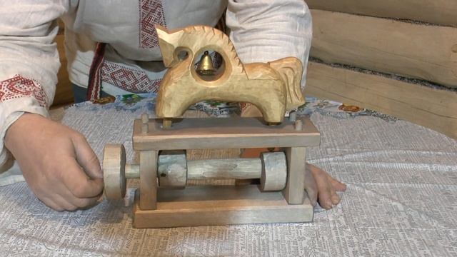 Механическая игрушка " Коник с колокольчиком" смотреть онлайн