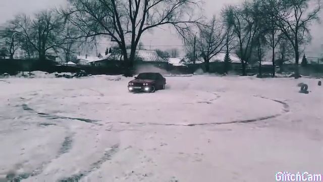 BMW E34 крутим пятаки))) М20Б25 смотреть онлайн