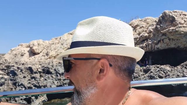 голубая лагуна Кипр и пещера 2021 смотреть онлайн