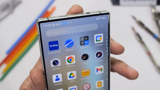 The smartphone from 2030 just arrived today... смотреть онлайн