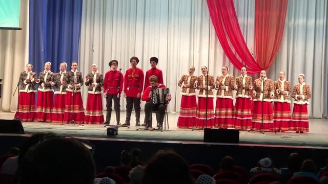 Шапка по кругу смотреть онлайн