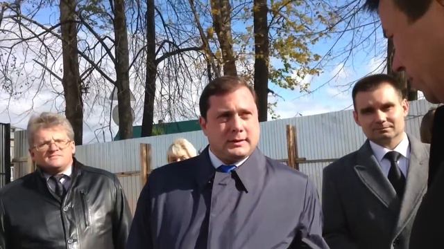 Островский общается с подрядчиком ФОКа смотреть онлайн